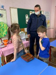 ​Обучение малышей пожарной безопасности в детском саду