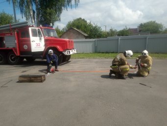 Занятия по проведению аварийно-спасательных работ