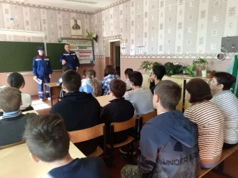 Школьникам Черемисиновского района &mdash; о пожарной и комплексной безопасности