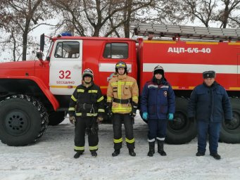 ​Тренировка огнеборцев Курского района