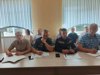 ​В зале заседаний Администрации Фатежского района состоялось совместное заседание