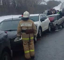 Огнеборцы ПЧ Фатежского района на ДТП