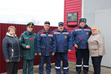 ​В Солнцевском районе почтили погибшего пожарного Юрия Ивановича Кузнецова