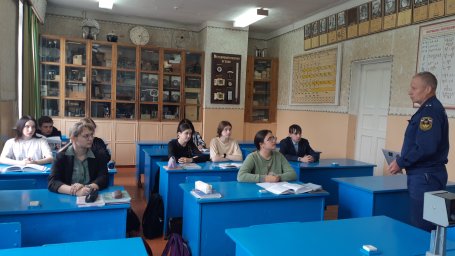 ​В Хомутовском районе прошли занятия с детьми