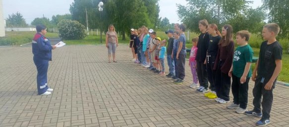 ​В Краснооктябрьской школе Поныровского района проведен противопожарный инструктаж