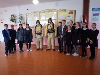 ​Беловские огнеборцы изучают район выезда