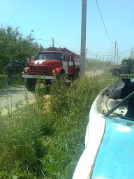 В Октябрьском районе потушили автомобиль